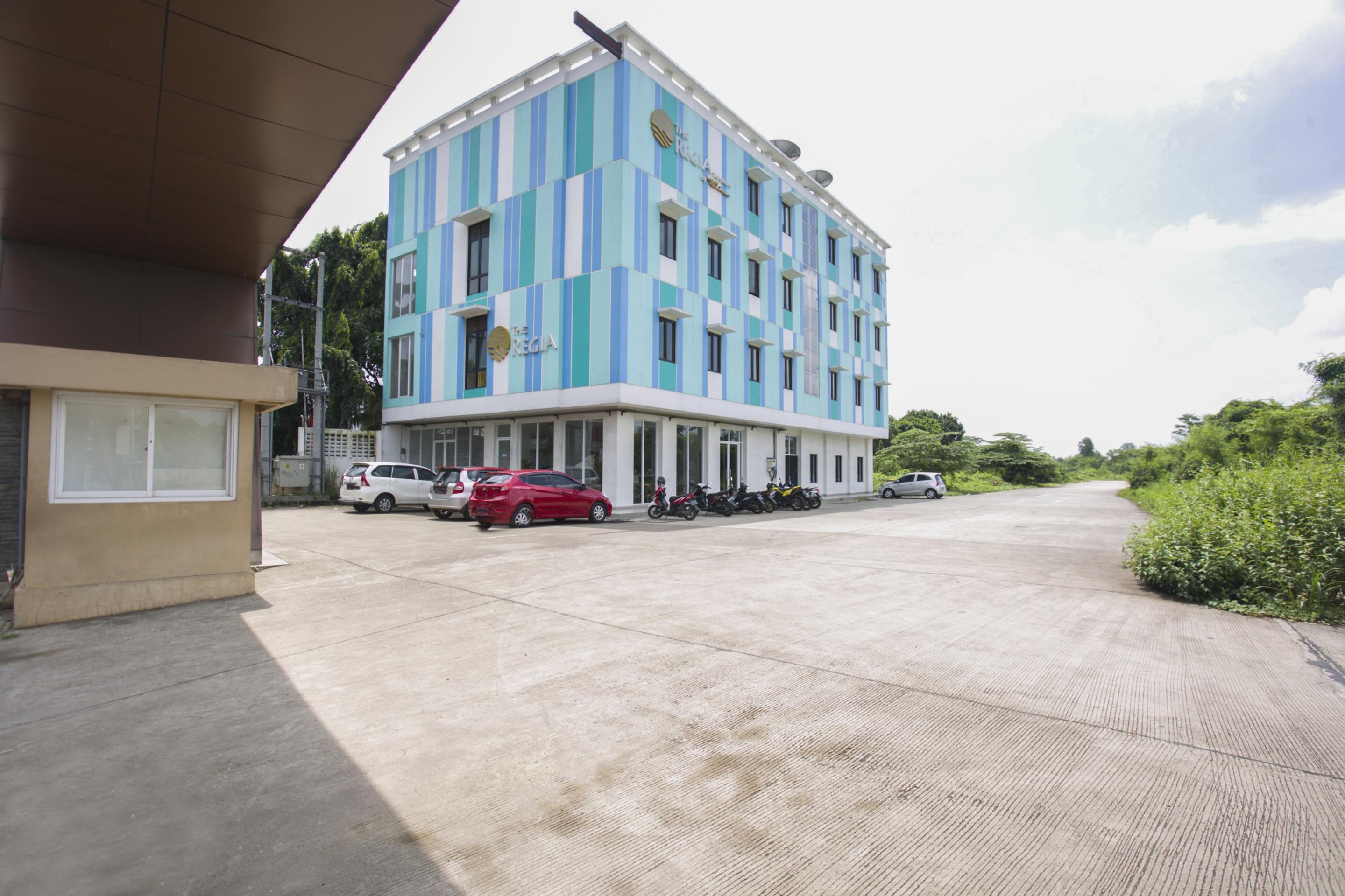 Collection O Bekasi Timur Near Gedung Juang Formerly Regia Tambun Exteriör bild